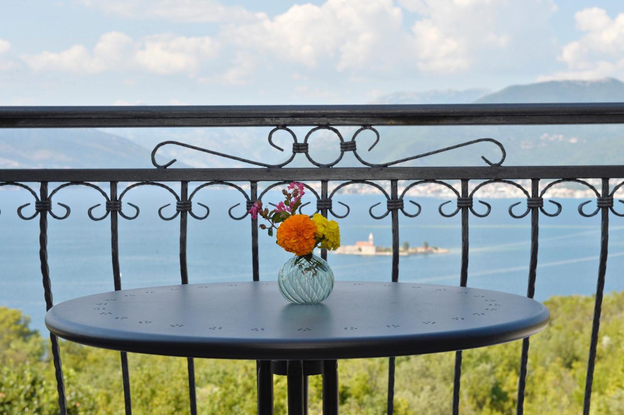 Vista Azzurra Villa